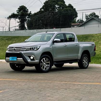 TOYOTA HILUX 2.8 SRX 4X4 CD 16V DIESEL 4P AUTOMÁTICO